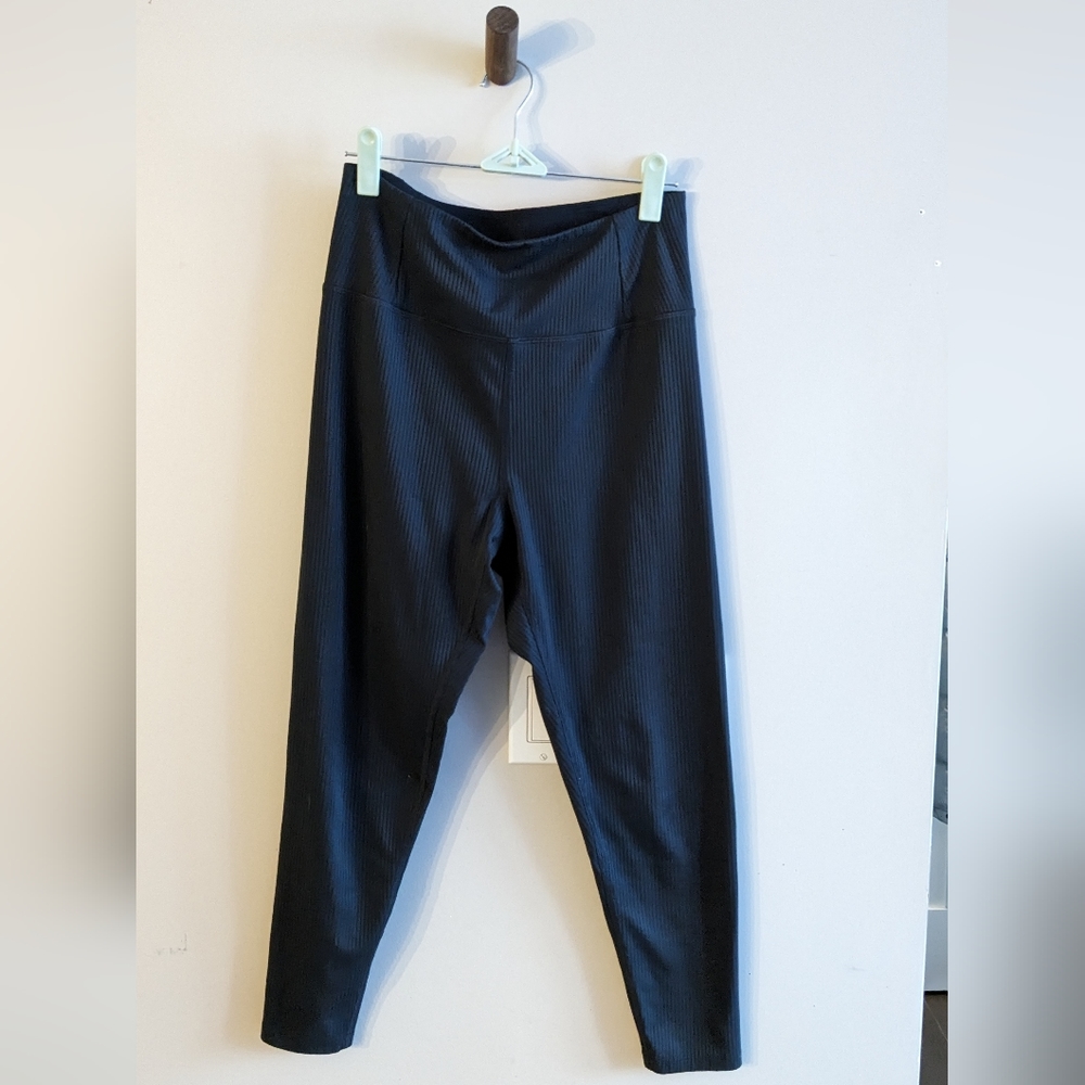 Girlfriend Collective black ribbed leggings